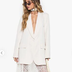 White blazer BOOHOO